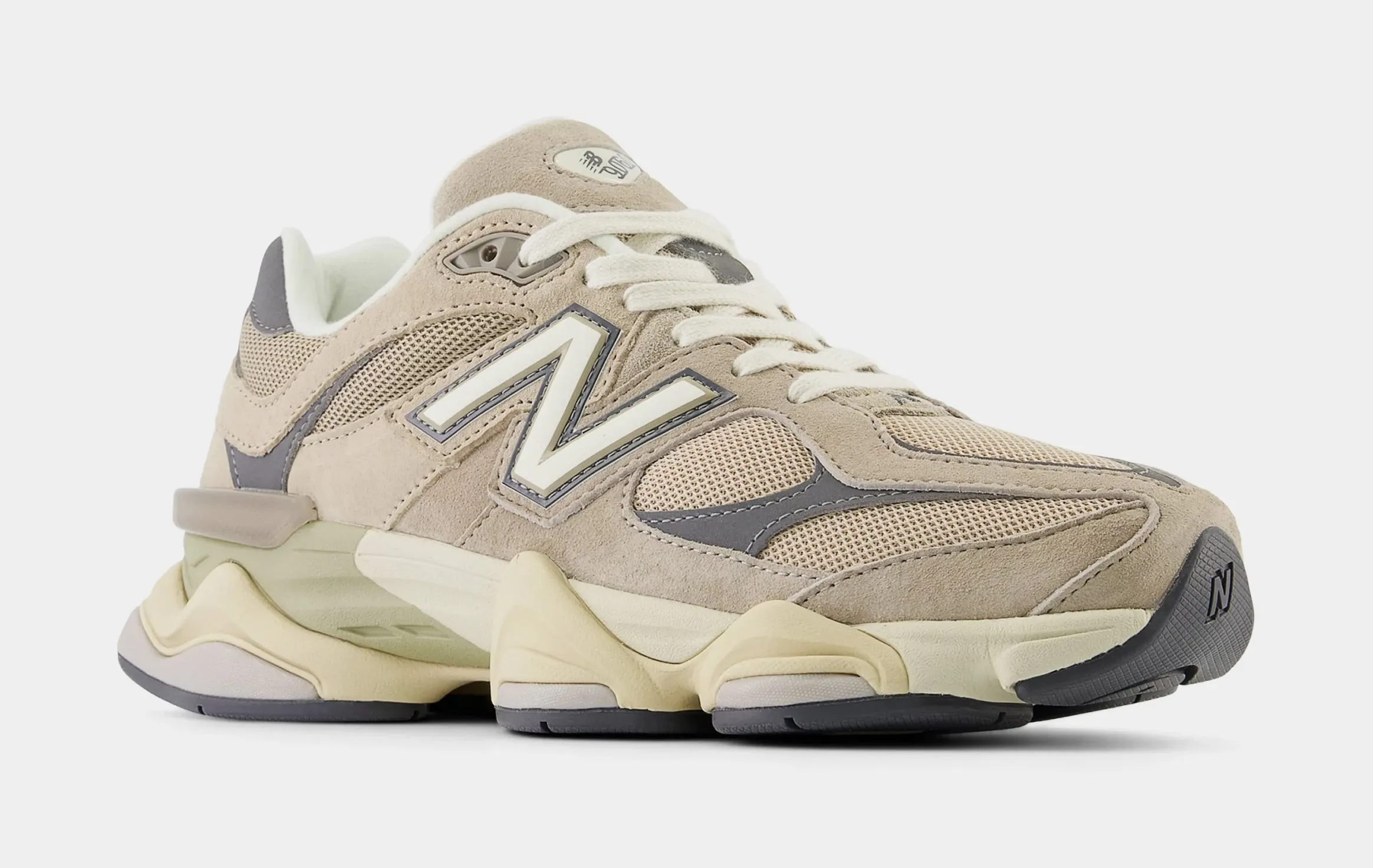 9060 Mens Running Shoes (Beige)