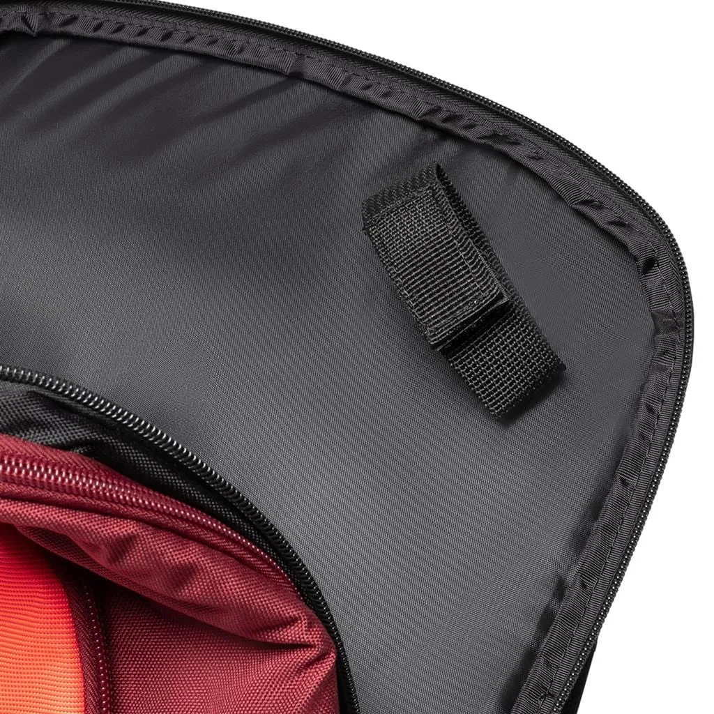 Dunlop CX Performance Badminton Backpack - Black / Red