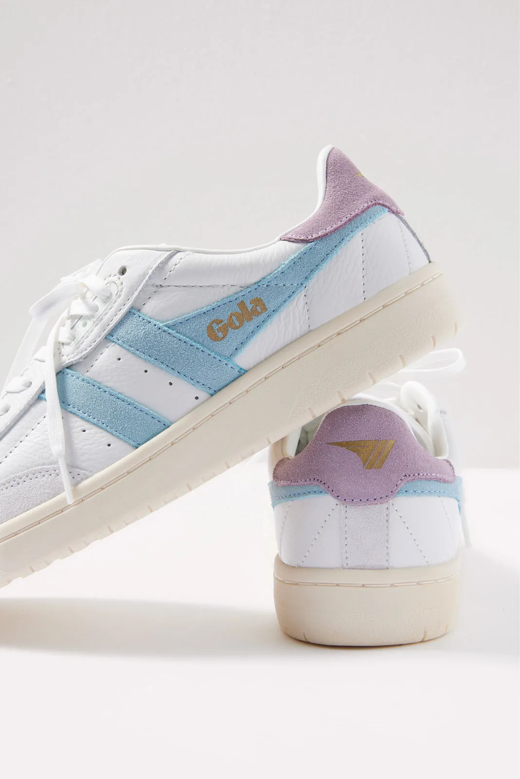 Falcon Sneaker