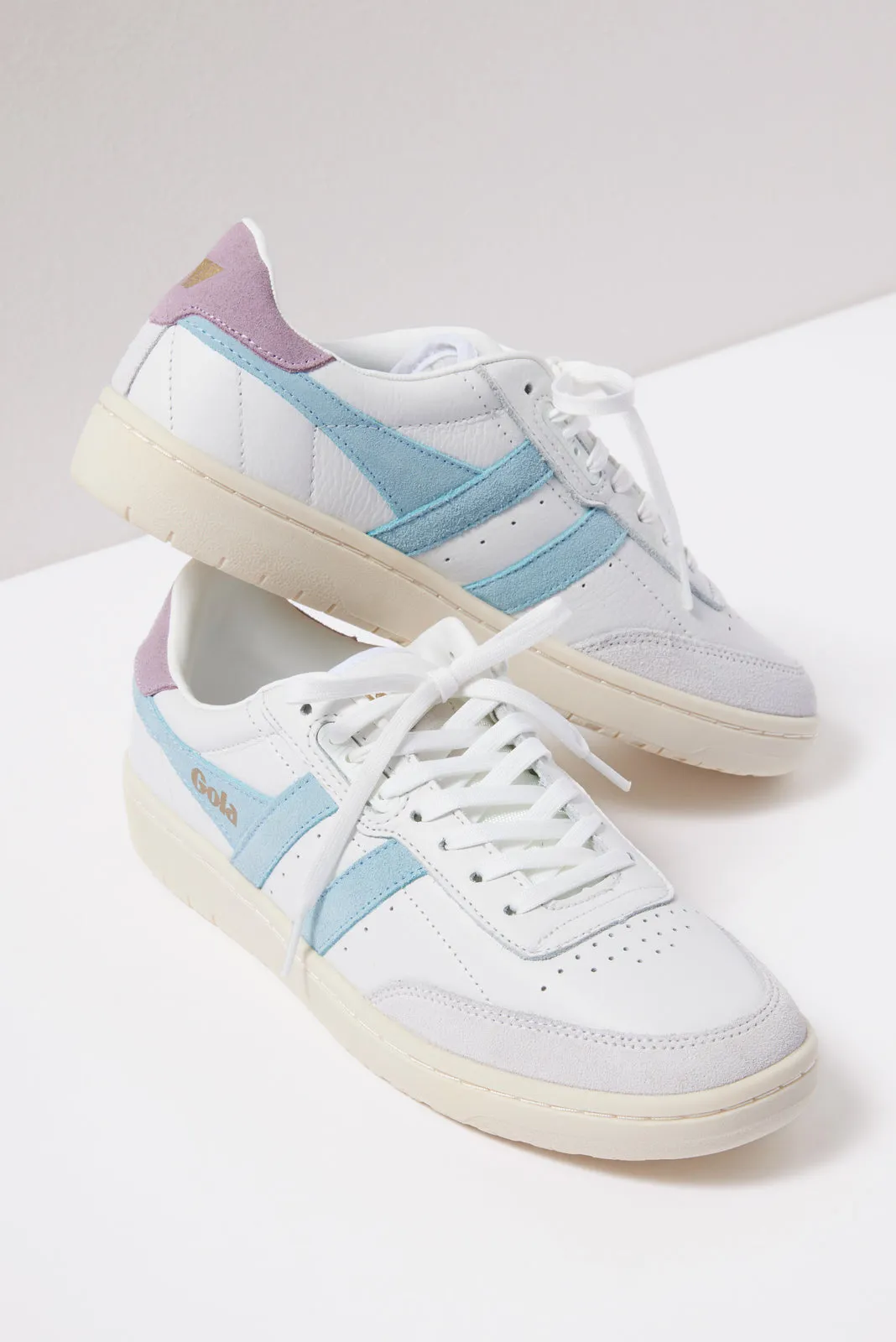 Falcon Sneaker