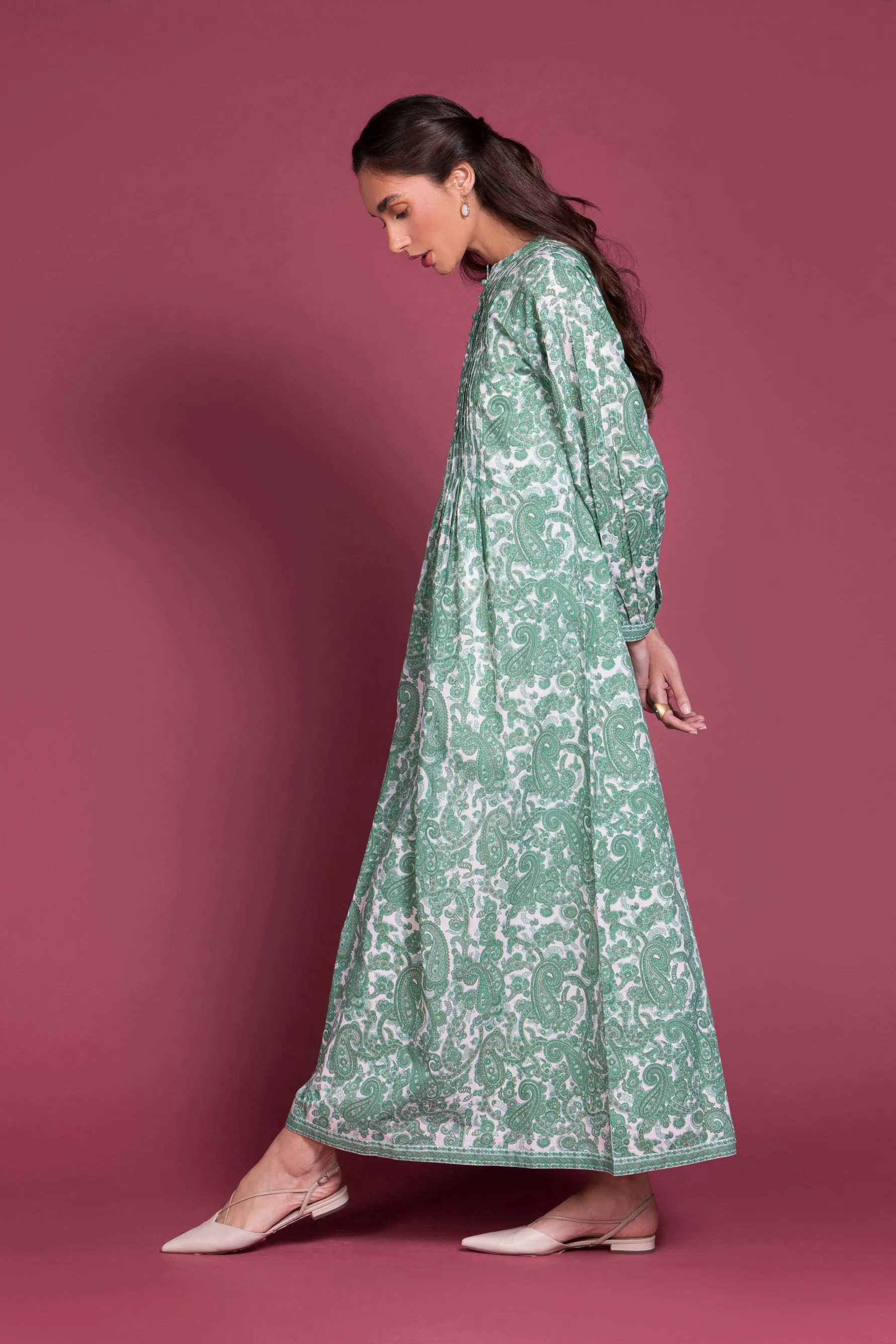 Gol - E - Paisli Sabz Kaftan