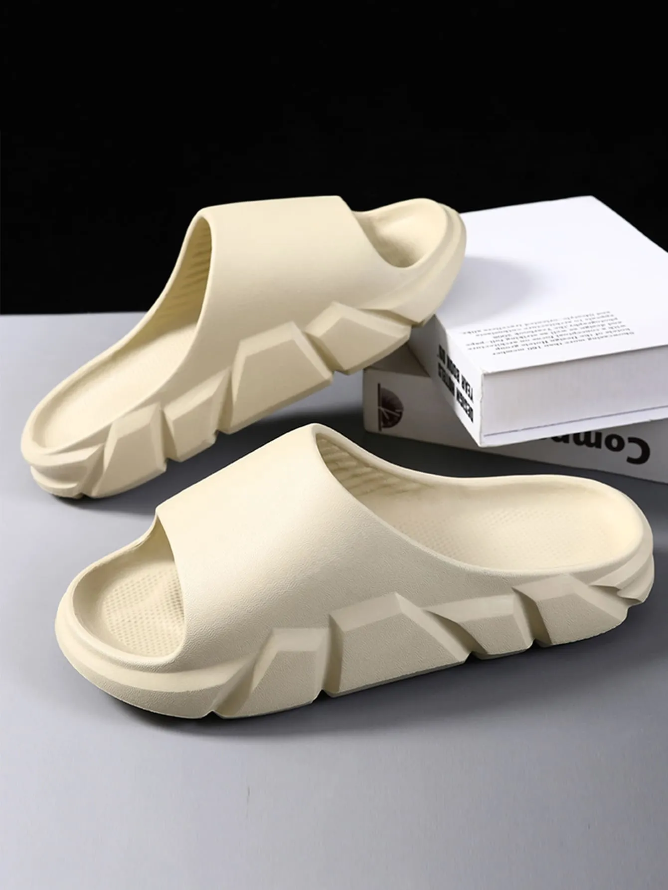 Men Single Band Bathroom Slippers Lightweight Slides For Indoor Outdoor