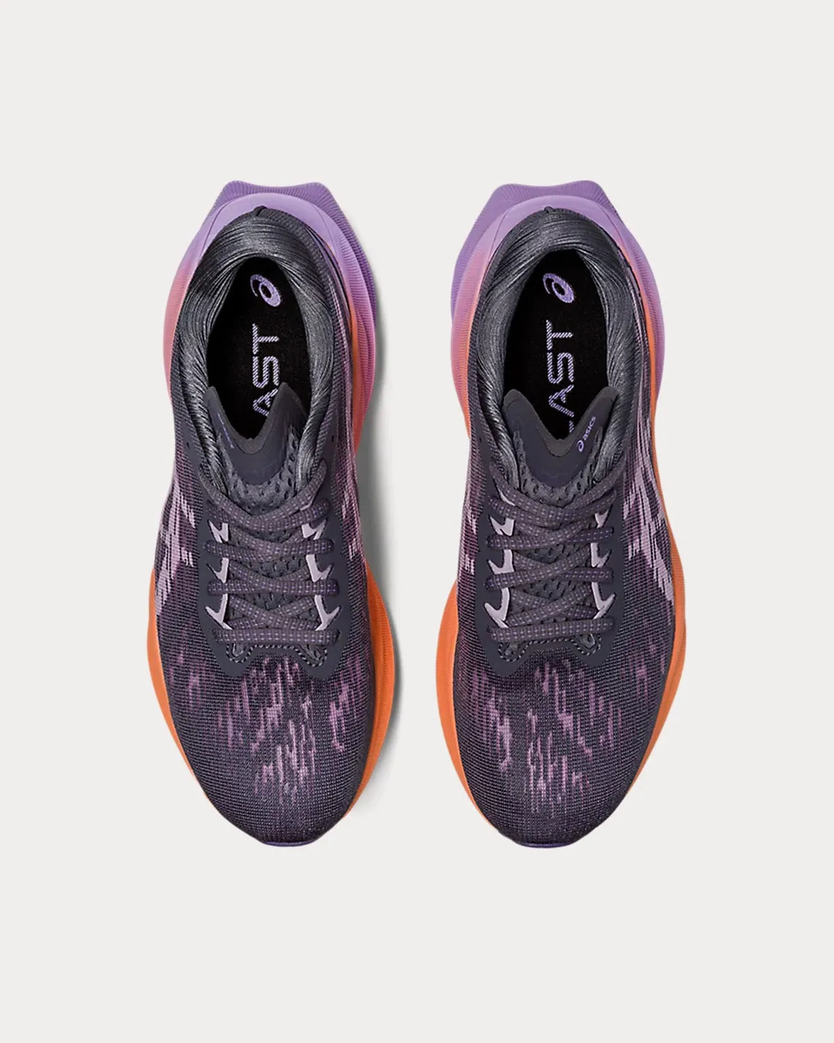 NOVABLAST 3 Metropolis / Dusk Violet Running Shoes