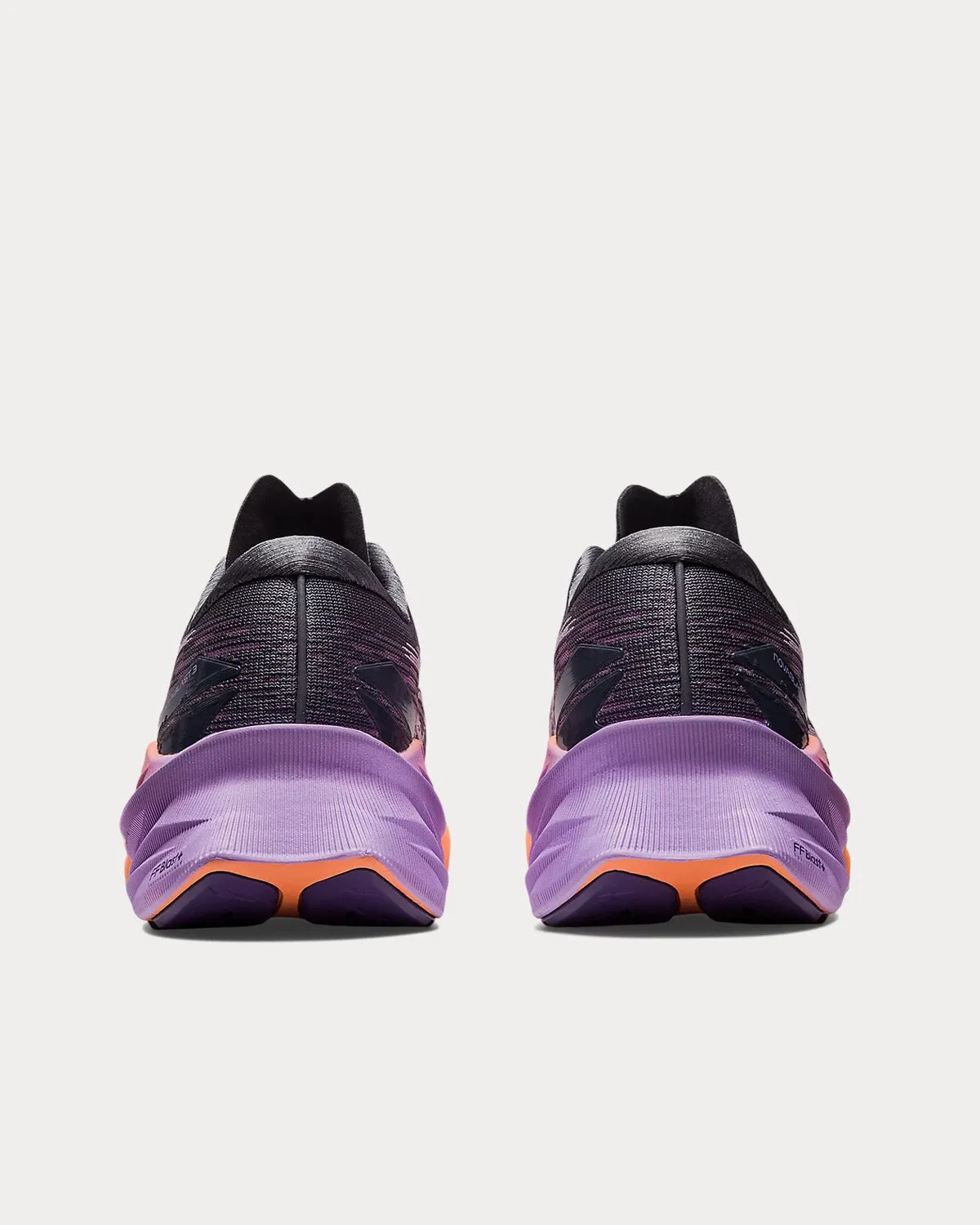 NOVABLAST 3 Metropolis / Dusk Violet Running Shoes