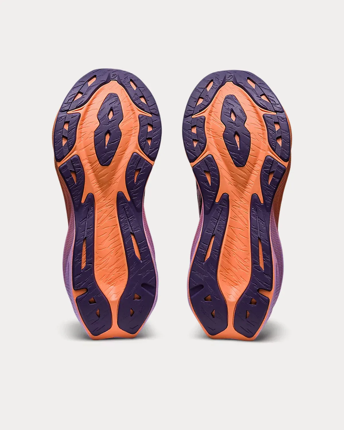 NOVABLAST 3 Metropolis / Dusk Violet Running Shoes