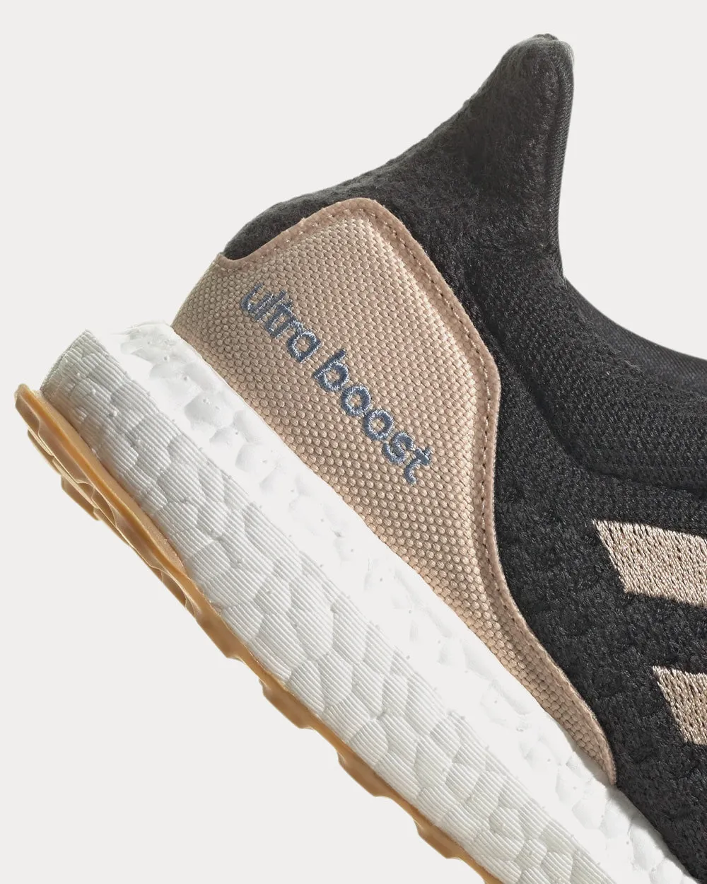 Ultraboost Uncaged Carbon / Halo Blush / Ambient Sky Running Shoes