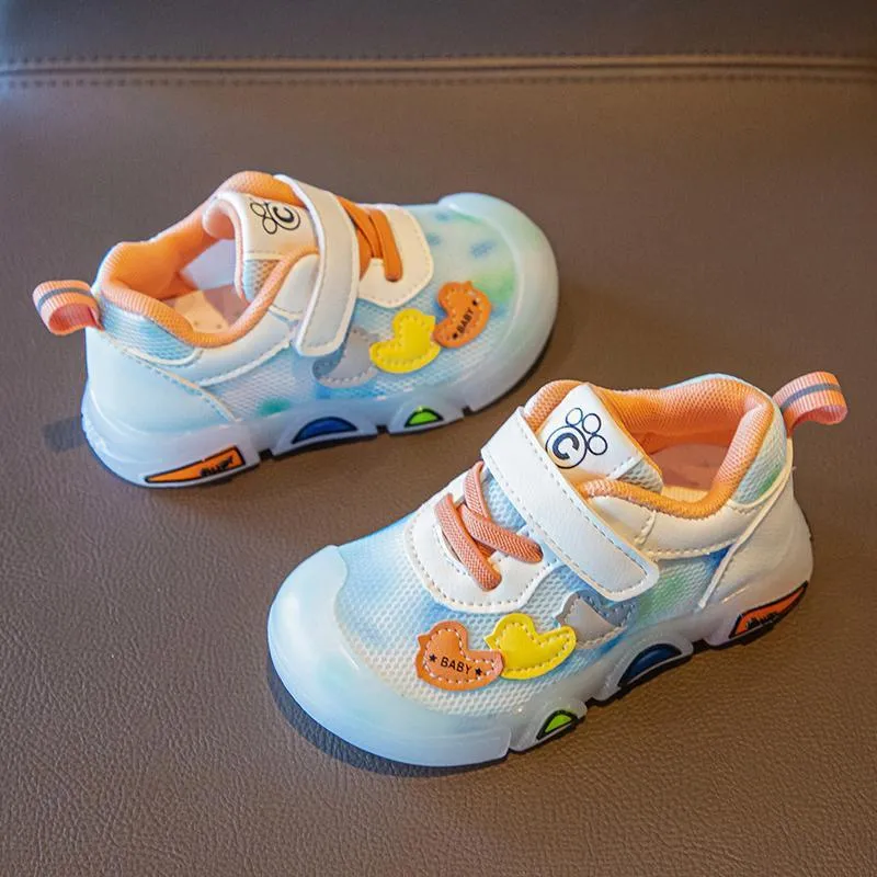 wholesale childrens clothing online Toddler Girl Heart-shape Print Velcro Sport Shoes Wholesale