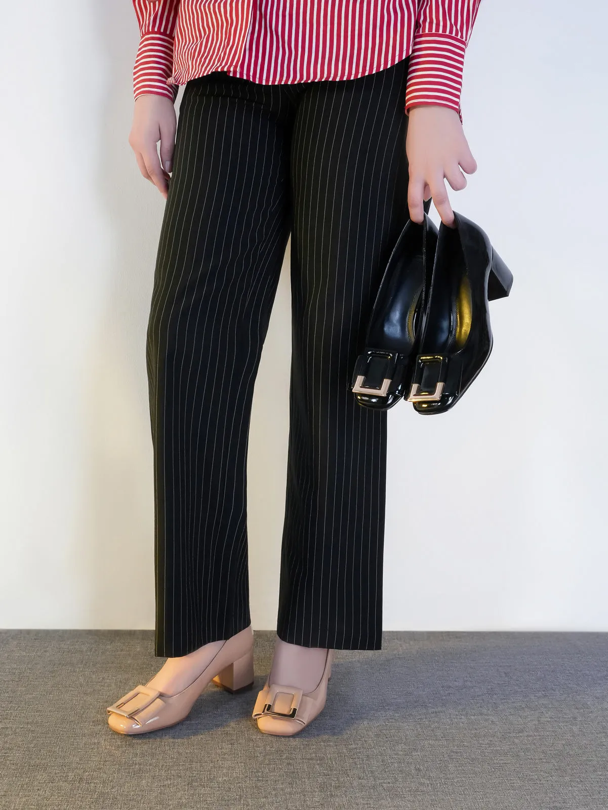 Womens "KAIRO" Chunky Heel Pointy Toe Courts